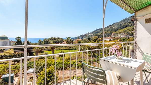A Beach-First Stay at Luxury Unique Places’ Latte Coastal Apartment in Italy